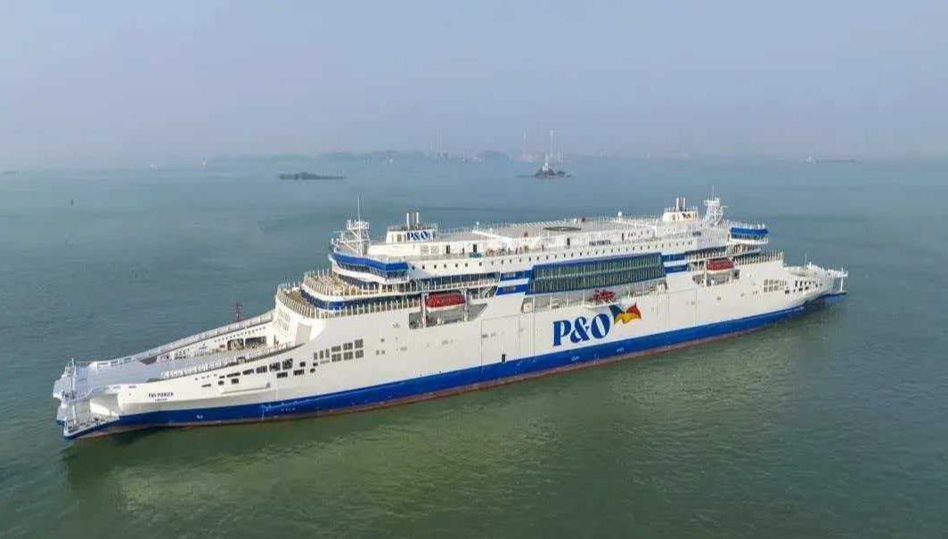 P&O Pioneer.jpg